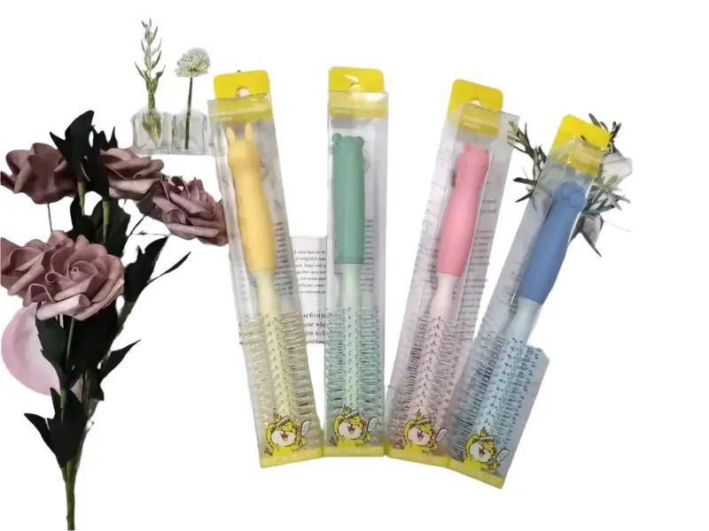 Classic Round Wooden Hair Comb – Smooth Detangling Stick 1