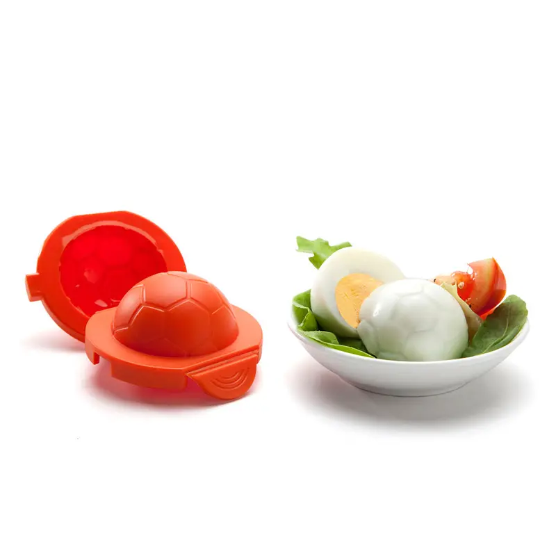 Egg-Shaping Molds For Creative Cooking | Sporty Huevos Design 1