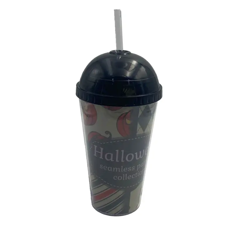 Round-Lid Plastic Drinking Cup With Built-In Straw 1