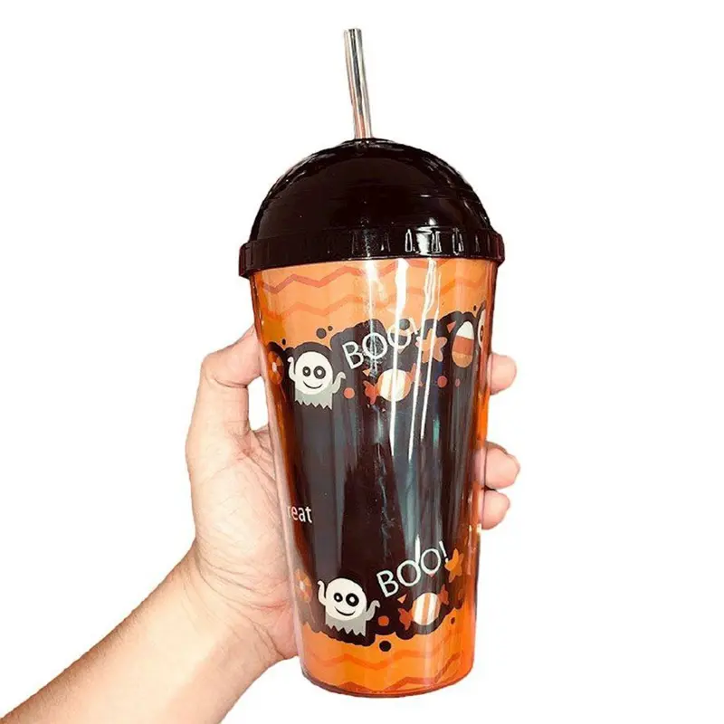 Round-Lid Plastic Reusable Cup With Built-In Straw (Style A) 1