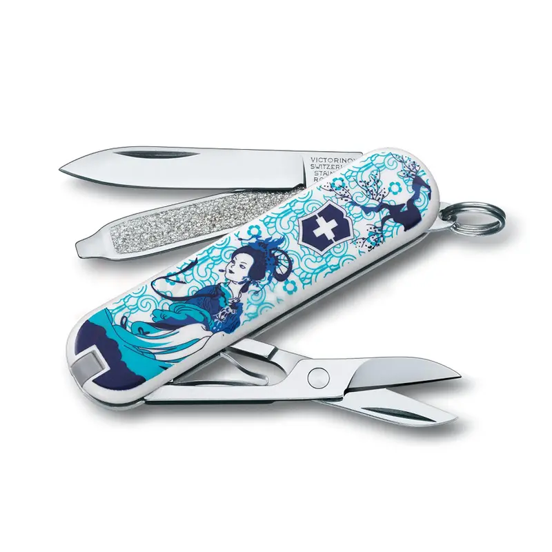 Victorinox Classic Sd Pocket Knife – Blue Mist Finish 1