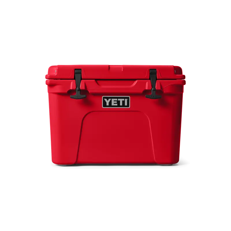 Yeti Tundra® 35L Heavy-Duty Insulated Hard Cooler 3