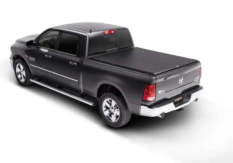 Truxedo 846101 Edge Soft Roll-Up Tonneau Cover For 2001–2006 Toyota Tundra (8' Bed) 1